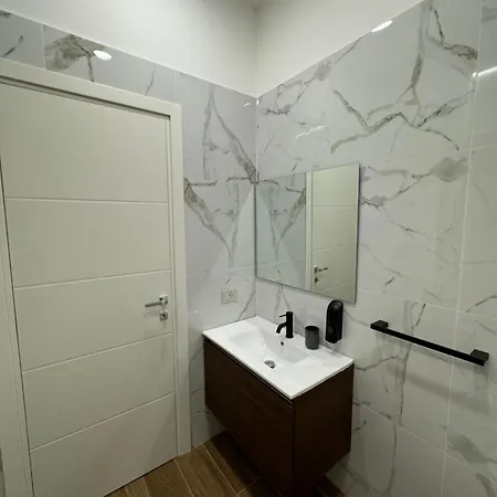 Casa Bedda - Intera Casa Con 3 Con Bagno Privato, Aria Condizionata E No Ztl/entire With 3 Bedrooms With Private Bathroom, Aircon And No Ltz