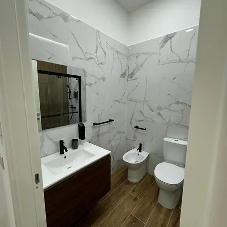 Casa Bedda - Intera Casa Con 3 Con Bagno Privato, Aria Condizionata E No Ztl/entire With 3 Bedrooms With Private Bathroom, Aircon And No Ltz * Castellammare del Golfo