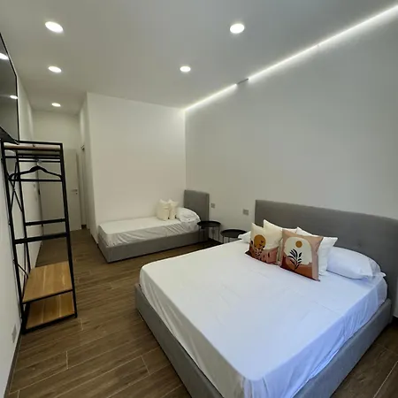 Casa Bedda - Intera Casa Con 3 Con Bagno Privato, Aria Condizionata E No Ztl/entire With 3 Bedrooms With Private Bathroom, Aircon And No Ltz Apartment *