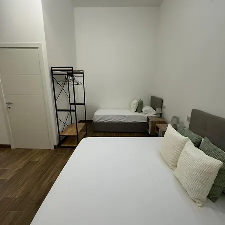 Apartment Casa Bedda - Intera Casa Con 3 Con Bagno Privato, Aria Condizionata E No Ztl/entire With 3 Bedrooms With Private Bathroom, Aircon And No Ltz