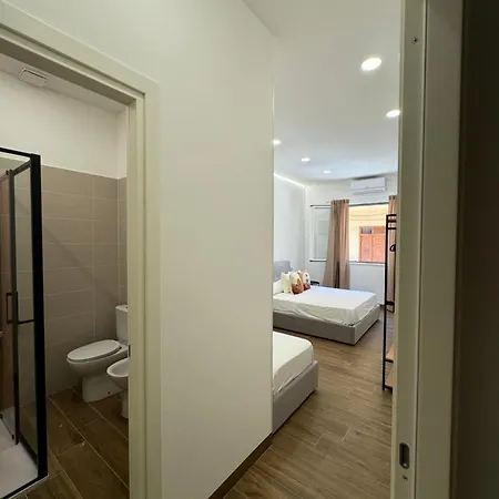 Apartment Casa Bedda - Intera Casa Con 3 Con Bagno Privato, Aria Condizionata E No Ztl/entire With 3 Bedrooms With Private Bathroom, Aircon And No Ltz