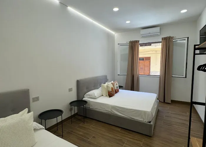 Casa Bedda - Intera Casa Con 3 Con Bagno Privato, Aria Condizionata E No Ztl/entire With 3 Bedrooms With Private Bathroom, Aircon And No Ltz *